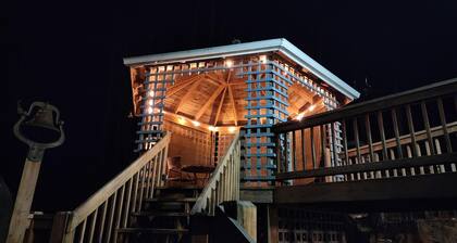 Fairy Tale Charm: Mtn Cabin + Mtn Stream + Deck