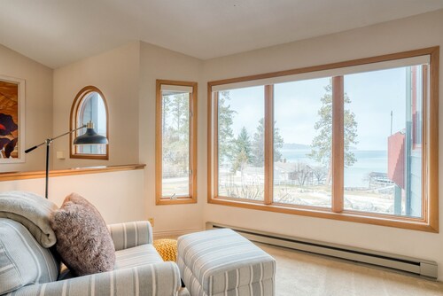 Scenic Home on Flathead Lake by Blacktail Ski MTN