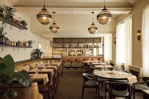 Restaurant - Sir Prague, part of Sircle Collection (Prague)