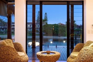 Room - Zen at Broadbeach Waters (Broadbeach Waters)