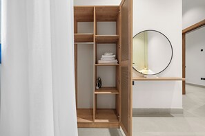 Panoramic Apartment | Wardrobe