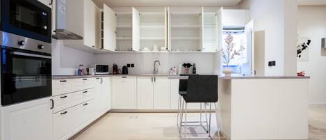 Standard Apartment | Private kitchen | Fridge, microwave, oven, stovetop