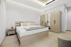 Grand Apartment | 3 bedrooms, Egyptian cotton sheets, premium bedding, memory foam beds