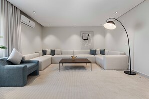 Executive Apartment | Living area - Silkhaus Majidia156 (Riyadh)
