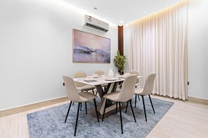 Premium Apartment | In-room dining - Silkhaus Majidia 77 (Riyadh)