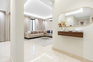 Exclusive Apartment | Living area | 50-inch Smart TV with digital channels - Silkhaus Wakan 001 (Riyadh)