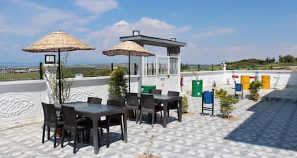 Mavi Restaurant & Apartments 3