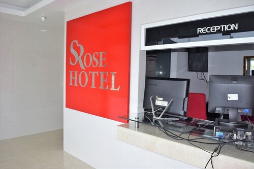 S Rose Hotel