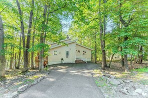 Exterior - Luxury Lakefront Retreat on 2 Acres—Hot Tub, Real Wood Fireplace, Fishing & More (East Stroudsburg)