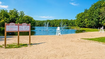 Liegestühle, Strandtücher