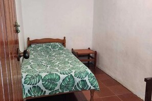 Room - Bagus Bay Homestay (Tuktuk Siadong)
