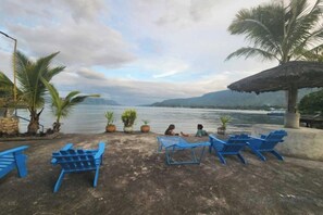 Unclassified image, 3 of 8, button - Bagus Bay Homestay (Tuktuk Siadong)