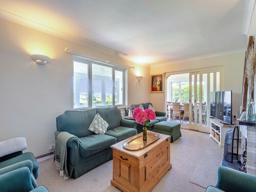 6 bedroom accommodation in Kingsbridge