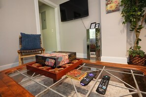 Game room - Pine Haven - Large Group - Baby & Pet friendly (Birmingham)