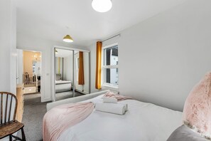 2 Schlafzimmer, Bügeleisen/Bügelbrett, WLAN, Bettwäsche