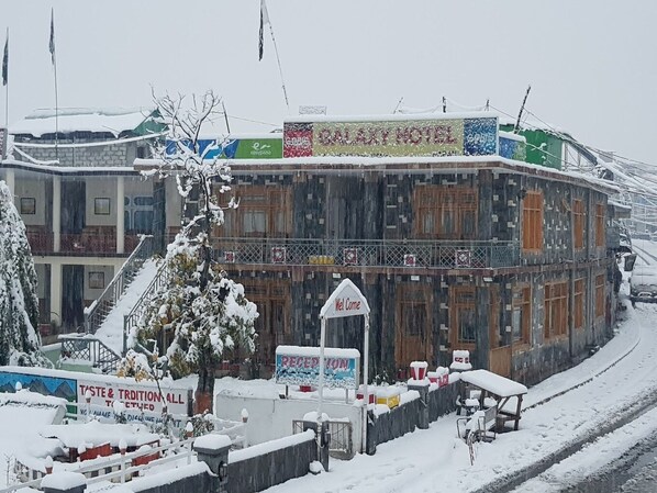 Exterior - Galaxy Hotel Naran (Balakot)