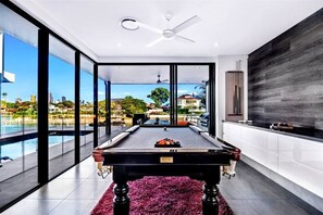 Unclassified image, 2 of 5, button - Luxico Bluewater Oasis (Heated Pool) (Broadbeach Waters)