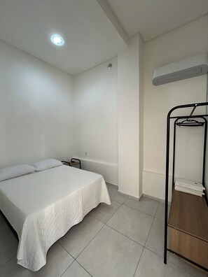 2 多间卧室、熨斗/熨衣板、WiFi、床单