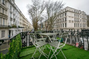 Apartment, Private Bathroom (8) | Iron/ironing board - Devonshire Studios (London)