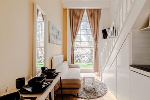 Apartment, Private Bathroom (8) | Iron/ironing board - Devonshire Studios (London)