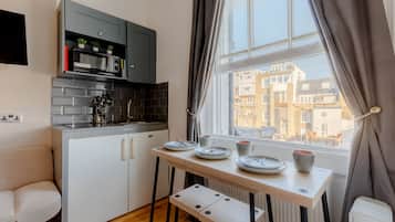 Appartement, privébadkamer (11) | 1 slaapkamer, een strijkplank/strijkijzer