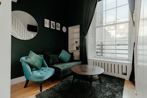 Apartment, Private Bathroom (7) | Iron/ironing board - Devonshire Studios (London)