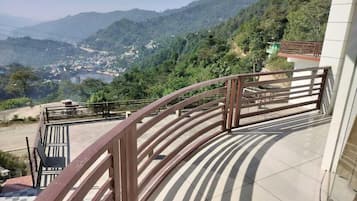 Kamar Mewah, balkon, pemandangan danau | Pemandangan balkon