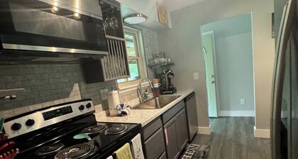 Charming 3-bedroom house with AC and WiFi in brilliant DeFuniak Springs