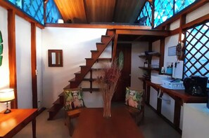 Studio de base, patio, vue sur le jardin | Salle de bain