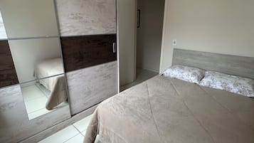 2 quartos, ferros/tábuas de passar roupa, Wi-Fi, roupa de cama