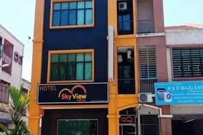 A hotel named 'Sky View' with a sign indicating it is a hotel. - Sky View Hotel Dengkil Putrajaya Cyberjaya (Sepang)