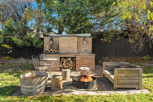 Cozy 3 bedroom Cottage in quiet neighborhood in Nampa