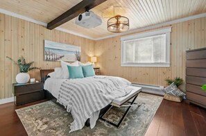 5 bedrooms, WiFi, bed sheets