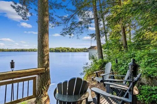Lux Muskoka Waterfront 5 BR Luxury