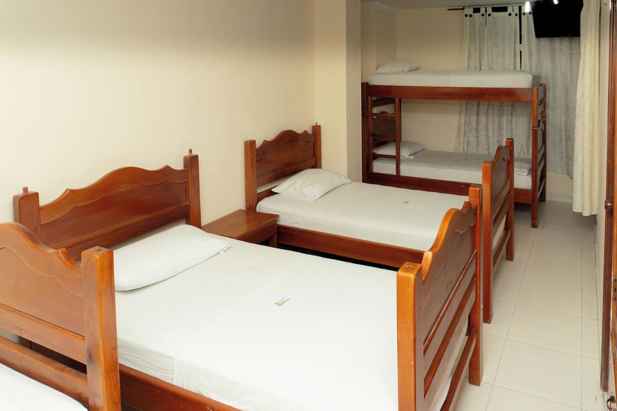 Basic Room, Multiple Beds | Free WiFi, bed sheets