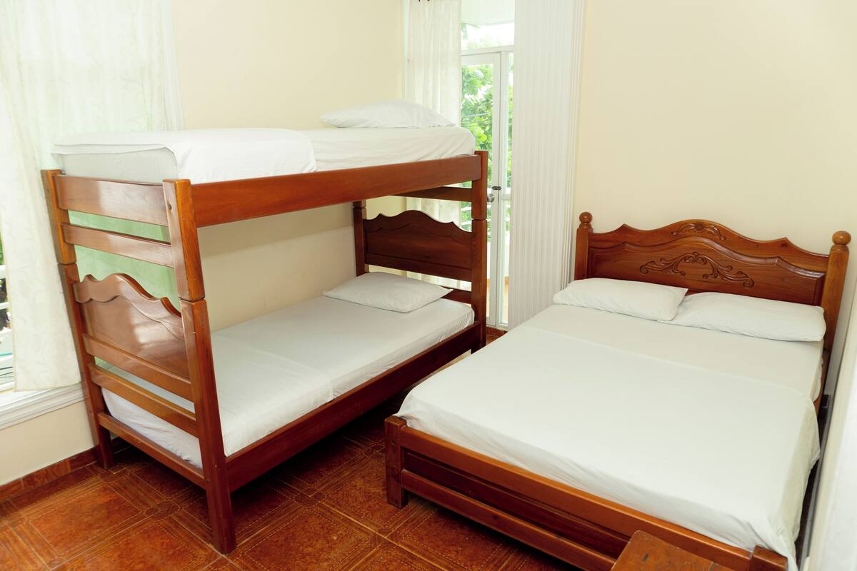 Basic Quadruple Room | Free WiFi, bed sheets