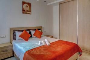 1 slaapkamer, een strijkplank/strijkijzer, gratis wifi