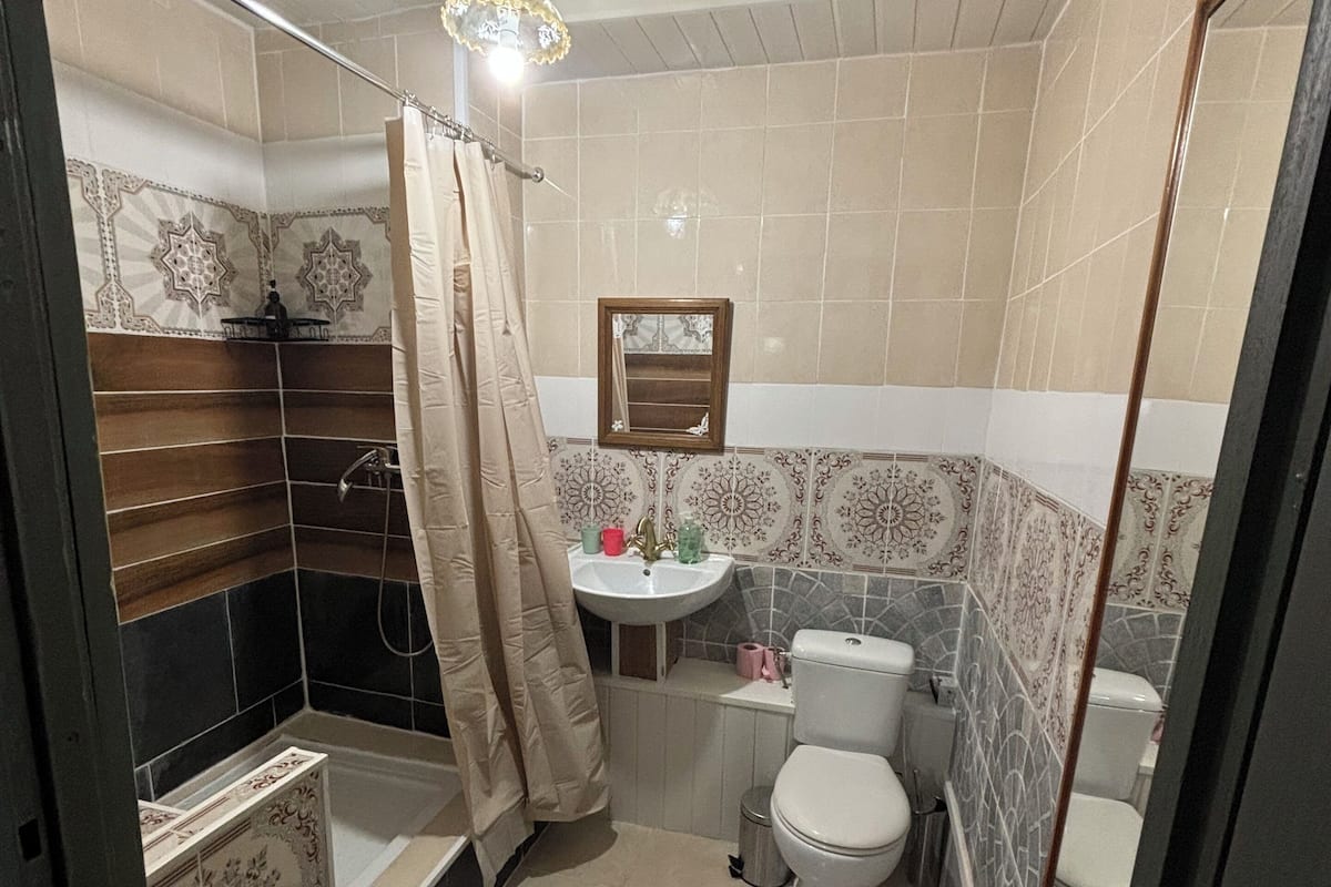 Comfort driepersoonskamer | Badkamer | Handdoeken