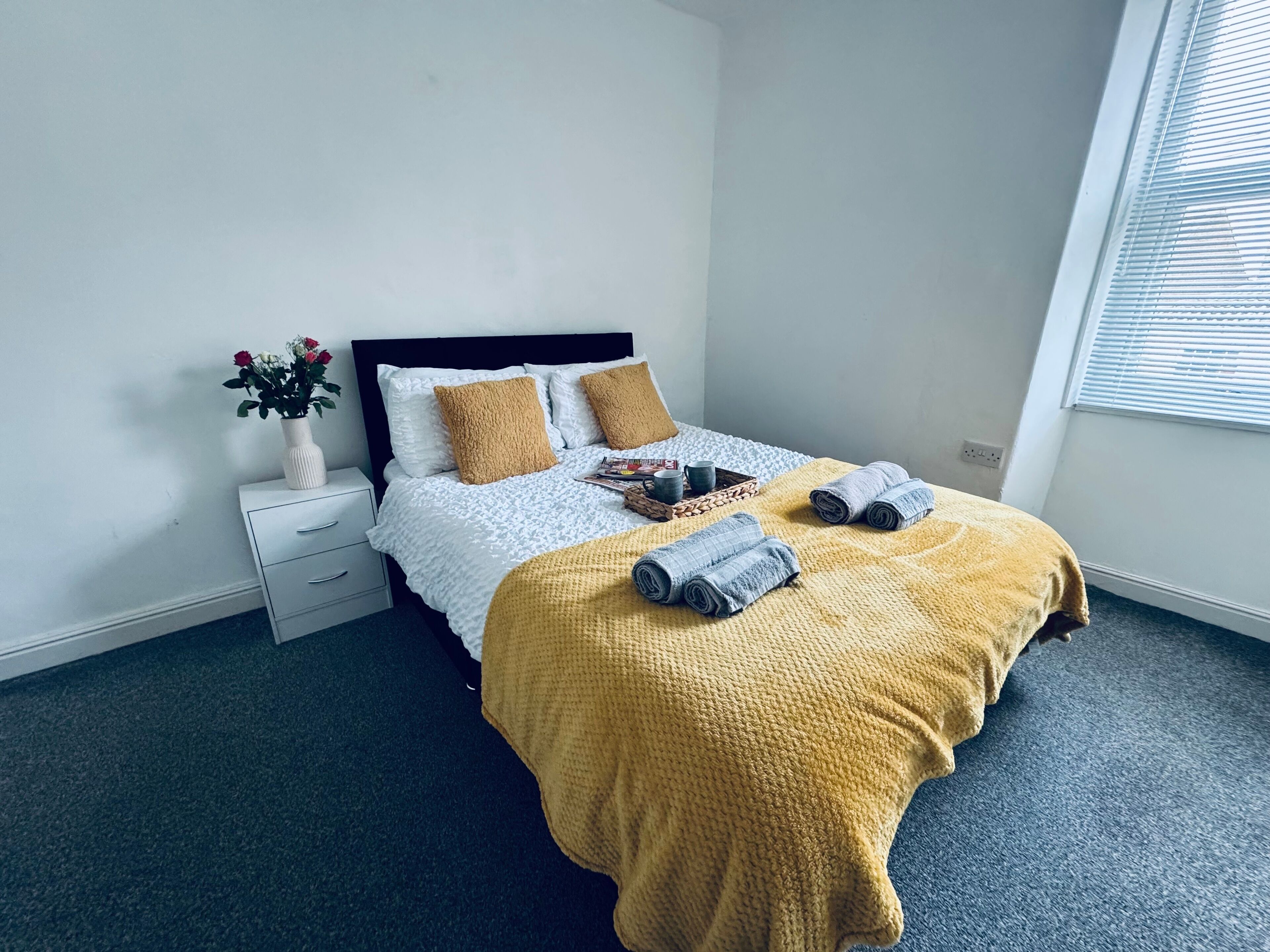 2 chambres, fer et planche à repasser, Wi-Fi gratuit, draps fournis