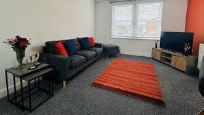 TV - Curwen Apartment - 2 Bedroom Apartment (Workington)