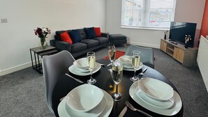 Dining - Curwen Apartment - 2 Bedroom Apartment (Workington)