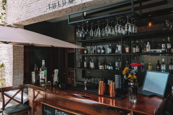 بار (في المنشاة)