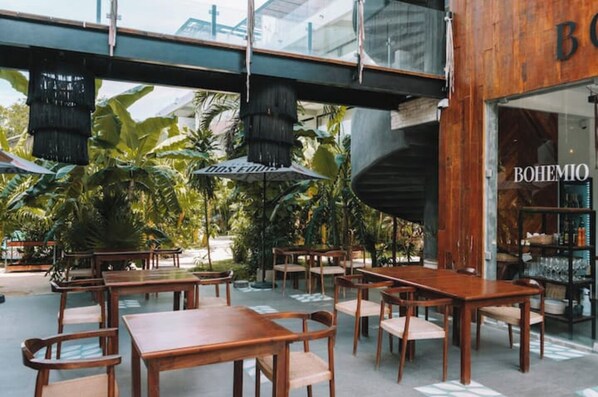 Outdoor dining - Deluxe 4th Floor Studio in Tulum (Tulum)