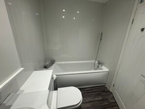 Hair dryer, towels - Chapel Terrace - 2 Bedroom House (Cleator Moor)