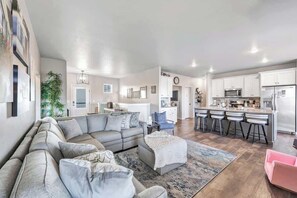 Fernseher, Kamin, Arbeitsbereiche