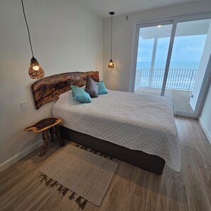 2 soverom, safe på rommet, strykejern/-brett og wi-fi (inkludert)