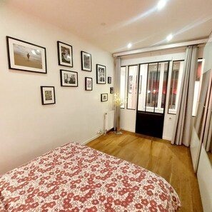 2 bedrooms, Internet, bed sheets