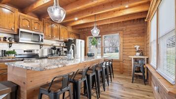 Micro-ondas, fogão, cooktop, lava-louças