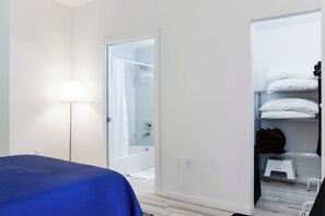 Appartement, vue sur la ville | 2 chambres, literie de qualité, fer et planche à repasser