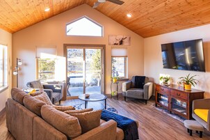 55-inch Smart TV with digital channels, Netflix, Hulu